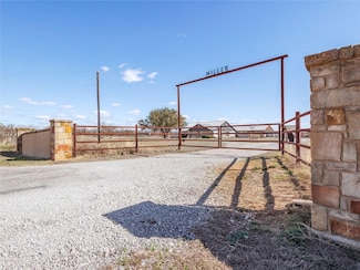 2225 Fm 586, Bangs, TX 76823