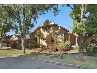 2855 SE Stephens St, Portland, OR 97214