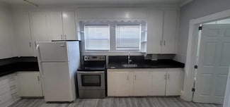 97 Taylor St Unit 1R, Manchester, NH 03103