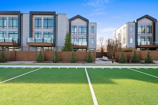 1110 Brookwood Dr, Ashwaubenon, WI 54304