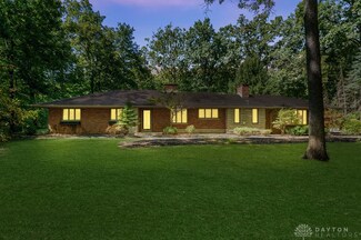 8501 Garnet Dr, Dayton, OH 45458