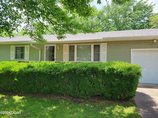 112 Concord St, Carl Junction, MO 64834