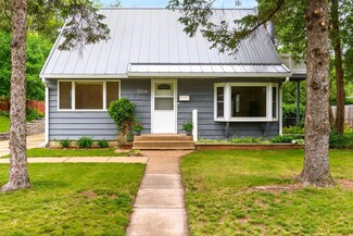 1308 Pine St W, Stillwater, MN 55082