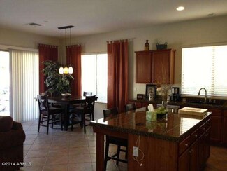 2712 W Cedarwood Ln, Phoenix, AZ 85045