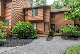 33 Dunvegan Woods, Hampton, NH 03842