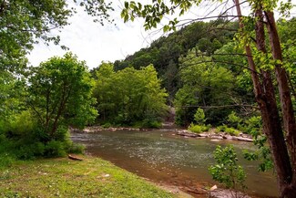 828 River Rd Unit Road, Pineville, WV 24874