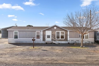 525 Rancho St, Pecos, TX 79772