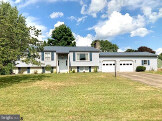 110 Park Ave, Selinsgrove, PA 17870