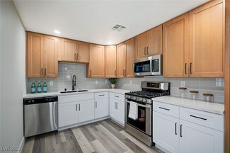 405 Frederick Ave, Las Vegas, NV 89106
