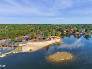 52 Casablanca Ct, Sanford, NC 27332