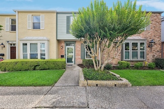 7463 Brompton St Unit 7463, Houston, TX 77025