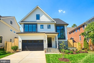 912 N Cleveland St, Arlington, VA 22201