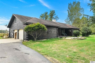 3940 Wolf Lake Rd, Grass Lake, MI 49240