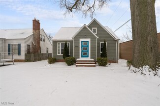 2085 Hampton Rd, Rocky River, OH 44116