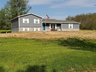 43 Seven Estates Dr, Winfield, MO 63389