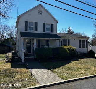 27 Hamilton St, Englishtown, NJ 07726