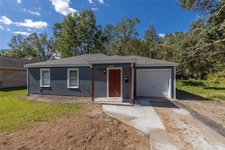 4645 Buffalo St, Beaumont, TX 77703