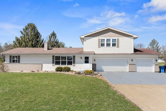 3198 Duncan Rd, Stoughton, WI 53589