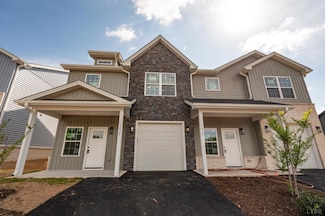 1018 Misty Mountain Rd, Lynchburg, VA 24502