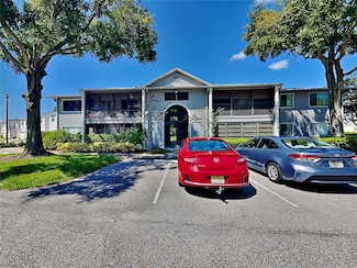 2758 Oak Park Way Unit 201, Orlando, FL 32822