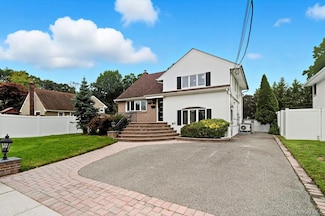 1078 Barbara Ct, North Bellmore, NY 11710