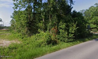 1215 Bridge St, Gulfport, MS 39507