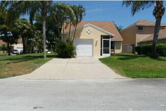 53 Peachtree Place, Boynton Beach, FL 33436