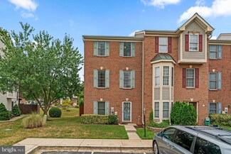 12 Millhaven Ct, Edgewater, MD 21037