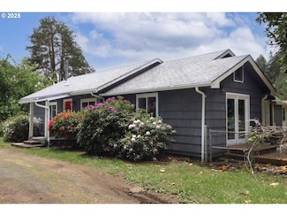 58798 Fairview Rd, Coquille, OR 97423