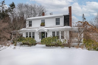 156 W Elm St, Yarmouth, ME 04096