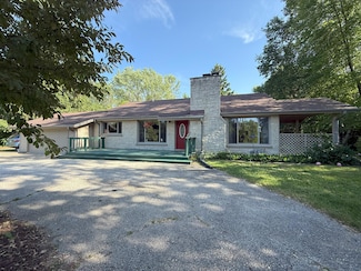 N72W14281 Good Hope Rd, Menomonee Falls, WI 53051