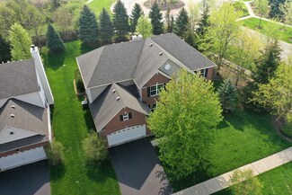 2101 Edgartown Ln, Hoffman Estates, IL 60192