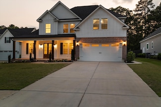 529 River Oaks Ln, Evans, GA 30809