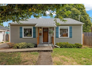 9131 N Hudson St, Portland, OR 97203