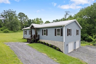 15 Mason Rd, Baden, PA 15005
