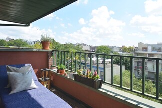 565 Carroll St Unit 8, Brooklyn, NY 11215