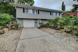 457 Hilltop Dr, Madison, WI 53711