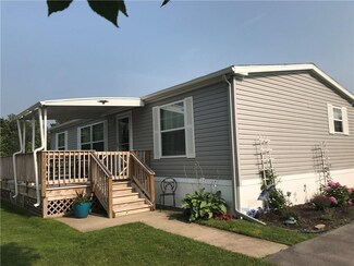 951 Cobblestone Ct, Holley, NY 14470