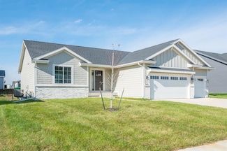 2640 Abbott Dr, Waukee, IA 50263