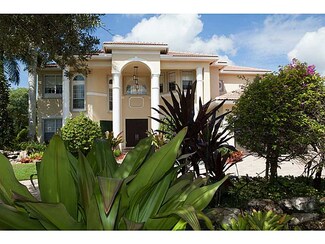 3787 Saratoga Ln, Davie, FL 33328