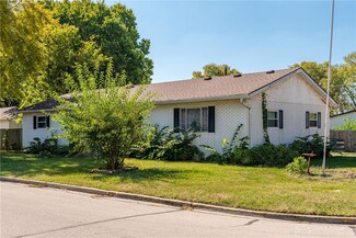 3700 Cozy Camp Rd, Moraine, OH 45439