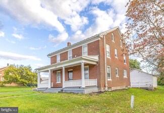 17927 Garden View Rd, Hagerstown, MD 21740