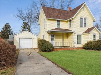 803 W 6th St S, Newton, IA 50208