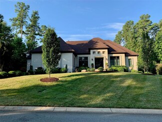 3028 Kings Manor Dr, Matthews, NC 28104