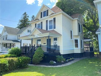 37 Mattie St, Auburn, NY 13021