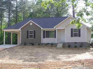 136 Gavin Ln, Parsons, TN 38363