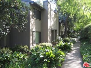 379 W Walnut St, Pasadena, CA 91103