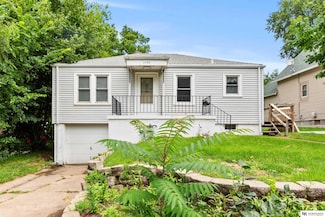 4558 Charles St, Omaha, NE 68132