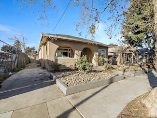 421 N 13th St, San Jose, CA 95112