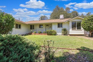 4662 Lookout Ct, Redding, CA 96001